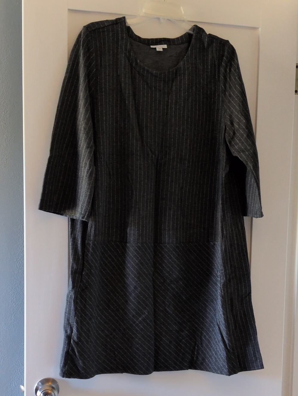 J. Jill Dark Gray Pinstripe Long Sleeve Shift Dress